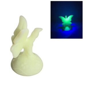 Vintage Fenton Custard Satin Glass Glows Uranium Butterfly Ring Holder Figurine
